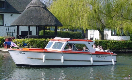 day boat trips wroxham